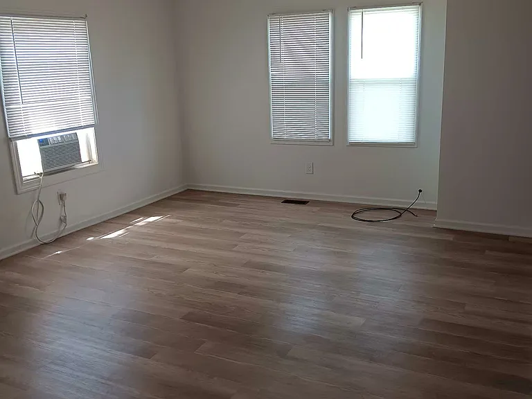 Living room( from hallway)