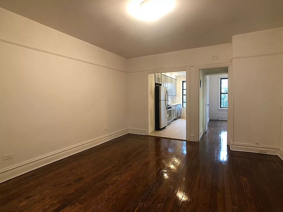 1st image of 3011 43rd St APT 3