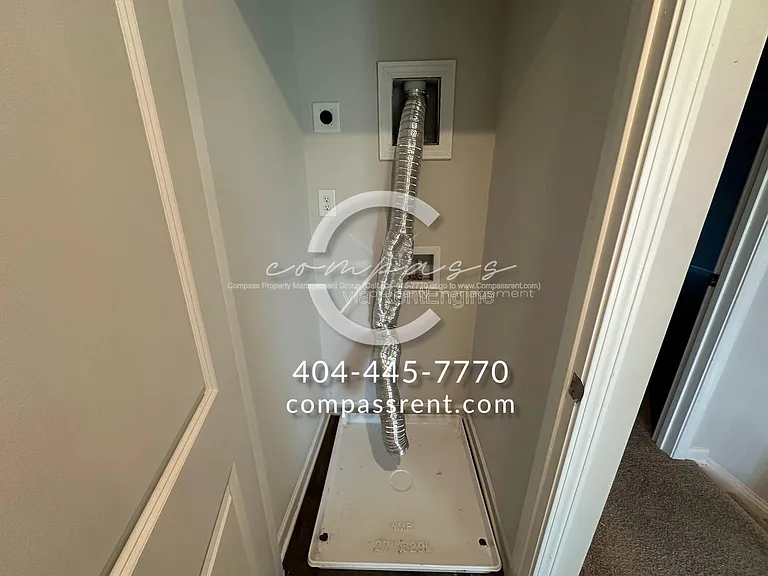 3523 Hedgeway Ln NW — Photo 32