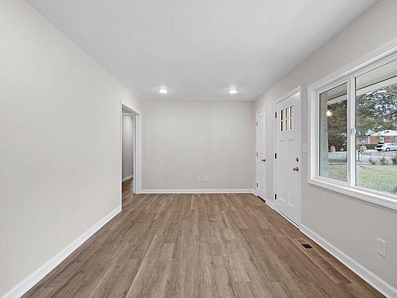 5th image of 5013 Powell Dr NW