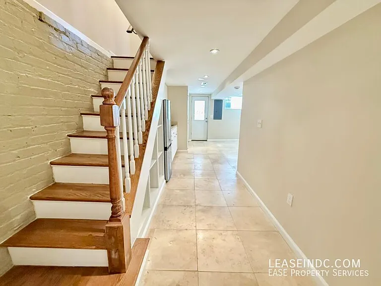 159 V St NE — Photo 26