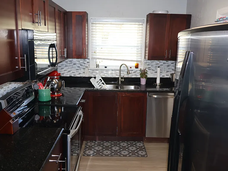 3811 S Drexel Ave — Photo 25