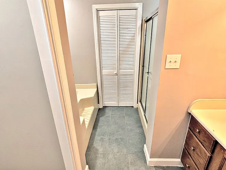 1702 Somerville Rd SE — Photo 18