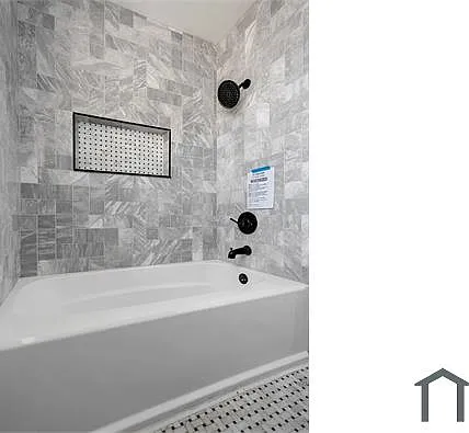 245 W 43rd St — Photo 13