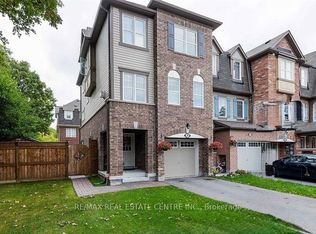 28 Colonel Frank Ching Cres, Brampton, ON L6Y 5W6
