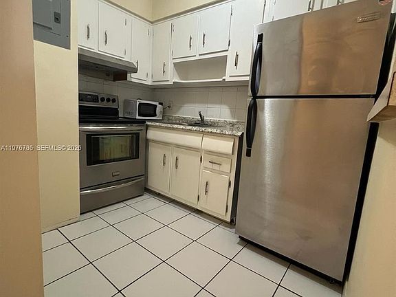 5th image of 600 Layne Blvd APT 210