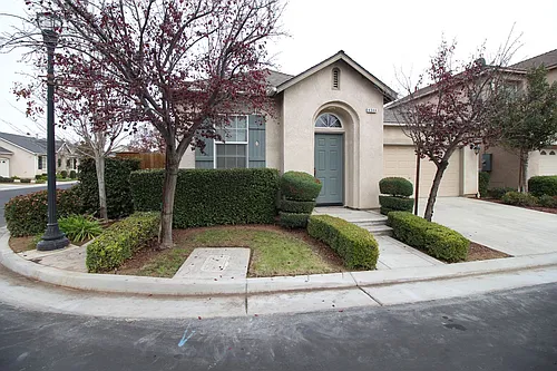 4044 W Peach Tree Ln Photo 1 4044 W Peach Tree Ln Photo 1