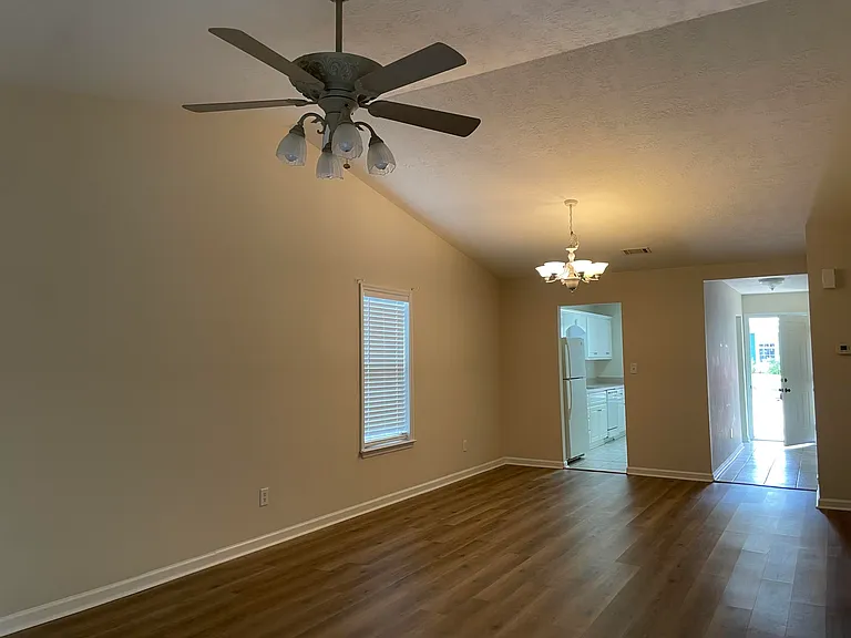 1310 Triple Tree Ln SW — Photo 9