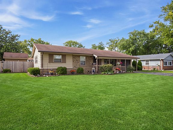 2nd image of 1231 Springdale Ln