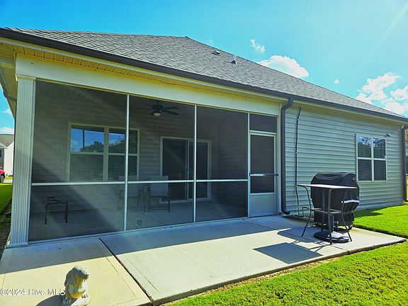 3rd image of 578 Golden Villas Drive