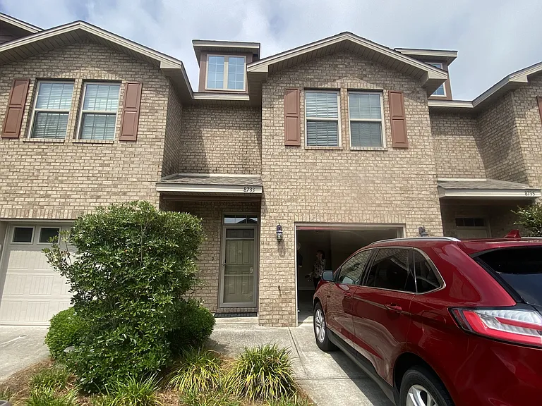 8733 Brown Pelican Cir — Photo 1