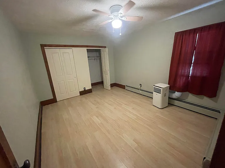 747 Ridge Ave — Photo 6
