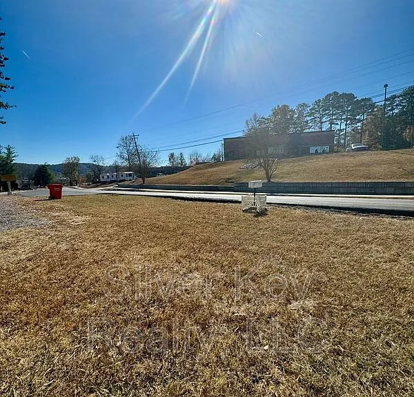 388 River Rd — Photo 2