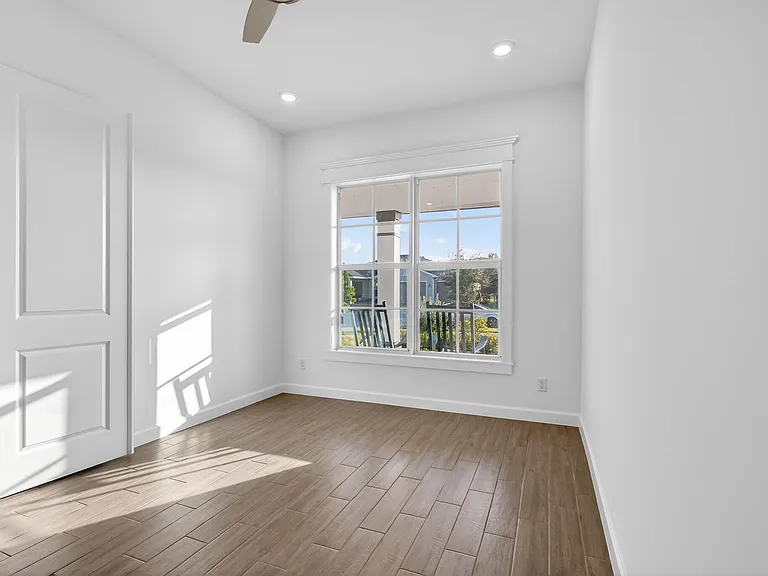 799 Hookline Cir — Photo 14