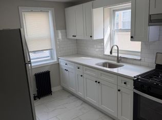 305 Millburn Ave #2R, Millburn, NJ 07041