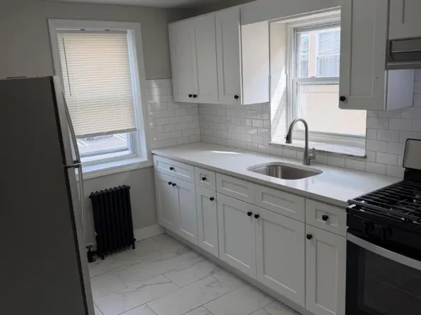 305 Millburn Ave #2R, Millburn, NJ 07041