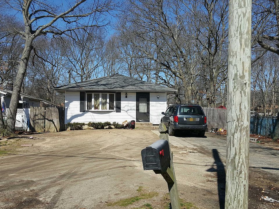 1st image of 157 Parkwood Dr