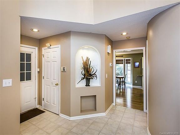 3rd image of 9511 Edwards Pl