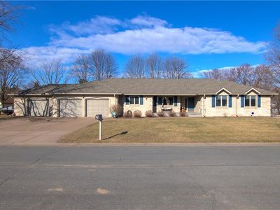 3152 Hope Avenue, Eau Claire, WI, 54703