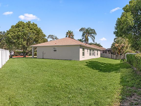 3rd image of 5914 Plainview Dr