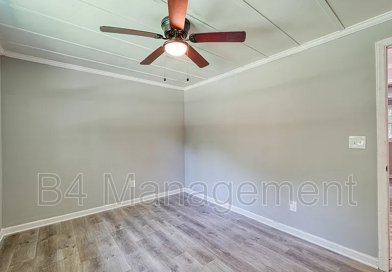 168 Cherokee Cir #2 — Photo 18
