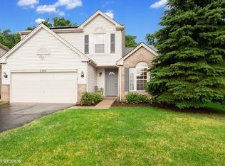 2204 W Waterford Ct, Round Lake, IL 60073