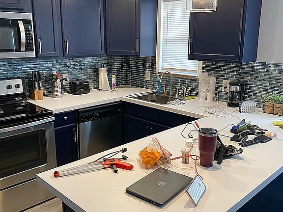 3rd image of 4534 W Park Pl