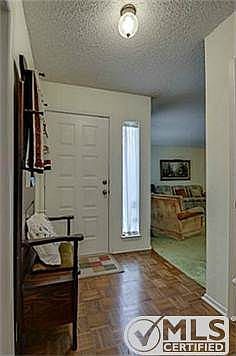 5th image of 810 Shady Glen Ln