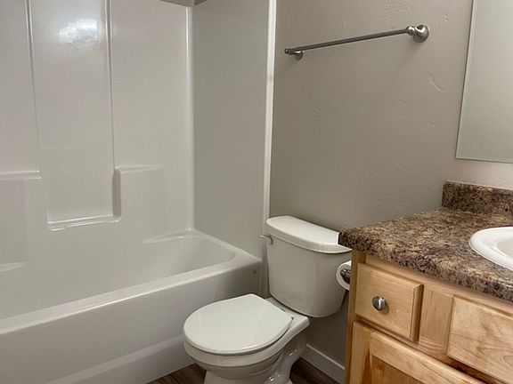 5th image of 1530 Aryn Ln #101