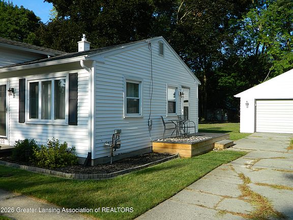 2nd image of 6922 Calson Dr