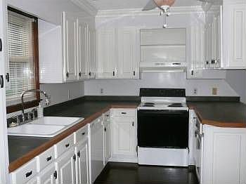 4th image of 1211 Pennrose Dr