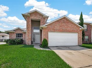 18203 Winding Timbers Ln, Humble, TX 77346