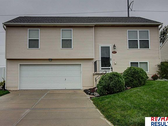 2nd image of 16107 Robin Dr