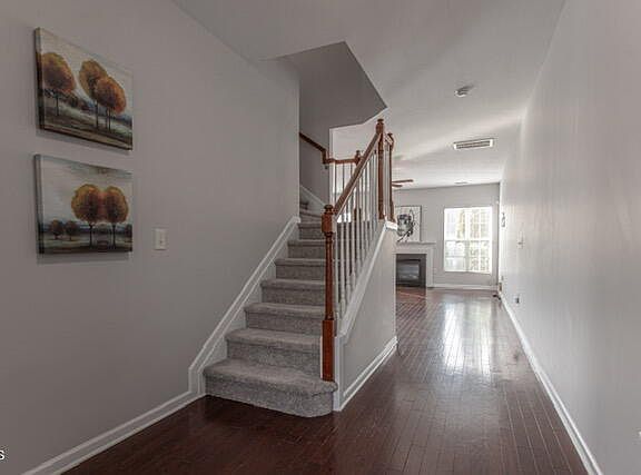 5th image of 8306 Yaxley Hall Dr