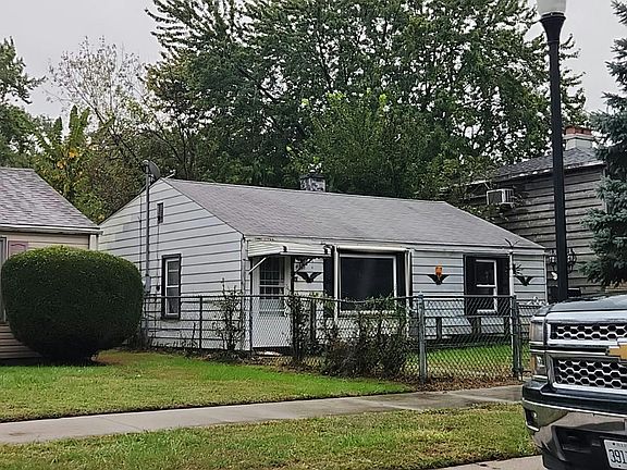 3rd image of 4331 Elm Ave