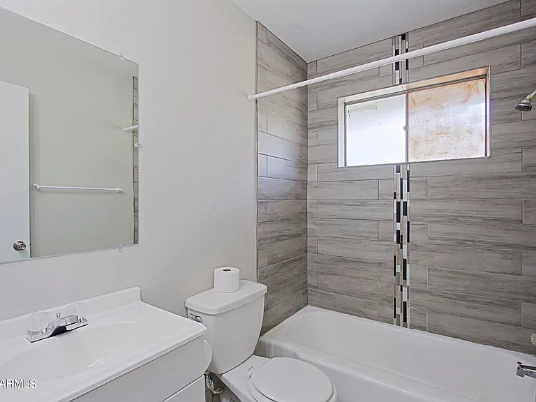 5241 N 17th Ave #B — Photo 9