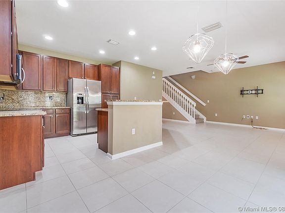 5th image of 4777 N Grand Cypress Cir N