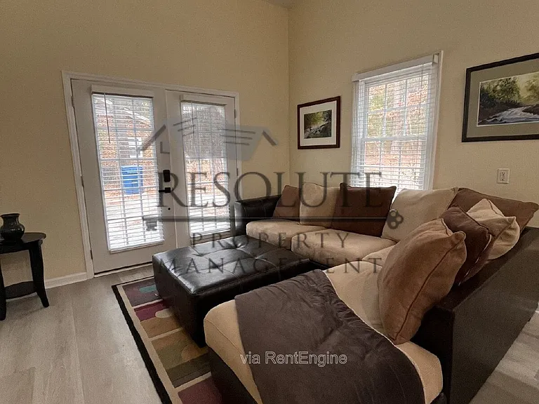 6009 Garrett Rd #A — Photo 3
