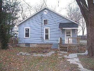 2nd image of 117 W Cornhill St