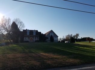 65 E Tomlin Station Rd, Mickleton, NJ 08056