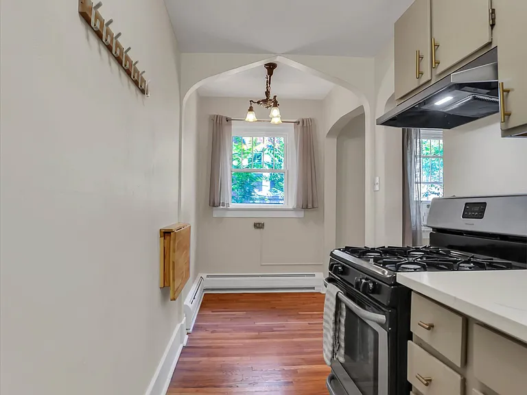1275 N Clarkson St — Photo 9