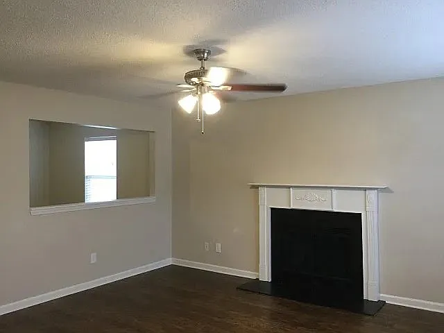 334 Aberdeen Cir — Photo 6
