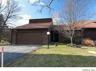4619 Wisteria Cir, Manlius, NY 13104