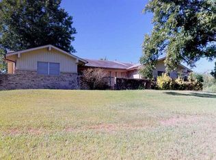 953 County Road 4114 E, Atlanta, TX 75551