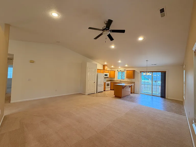 4805 NW Washington St — Photo 10