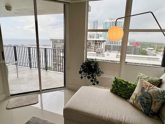 4th image of 1901 Brickell Ave APT B2405