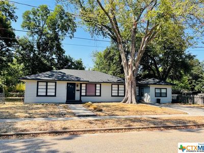 505 E 10th St, Cameron, TX, 76520