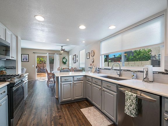 3rd image of 3935 E ROCKWOOD Drive