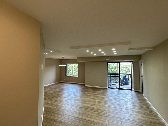 3rd image of 8380 Greensboro Dr APT 124