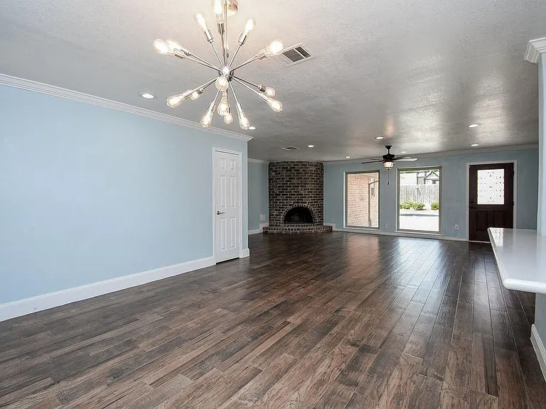 21338 Park Villa Dr — Photo 2